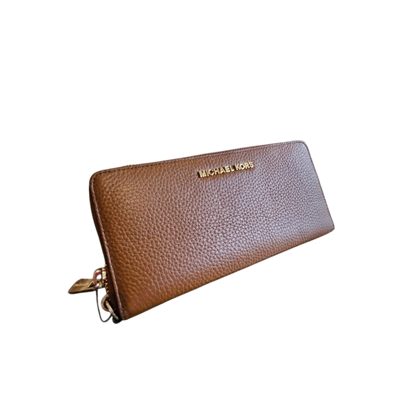NWT - Michael Kors Tan Leather Zip Wristlet Continental Trvl - Picture 1 of 7